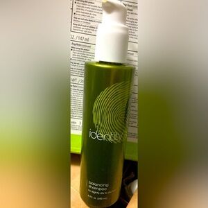 Identity 1 Balancing Shampoo for Slightly Dry to Dry Hair 8.5‎ fl oz Pump…